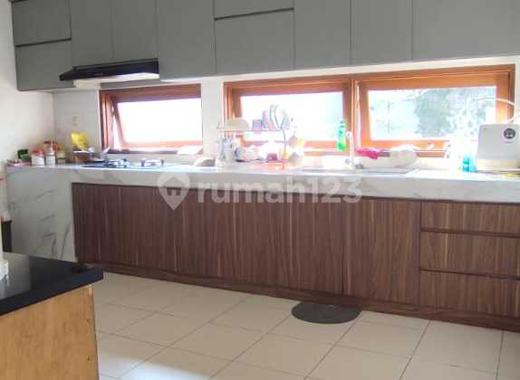 Setiabudi Regency Rumah terawat dijual cepat 2