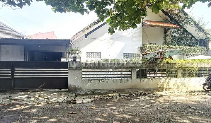 Arcamanik Well-Maintained House Ready to Live In Former Nice Cafe Cheap for Sale 2