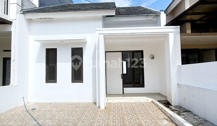 Affordable New Ready-to-Occupy Batu Fruit with Scenic Views of Rice Fields and Mountains