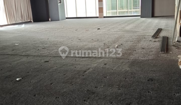 Cheapest! Office Gold Coast PIK 854M2 Semi Furnished Sea & City View