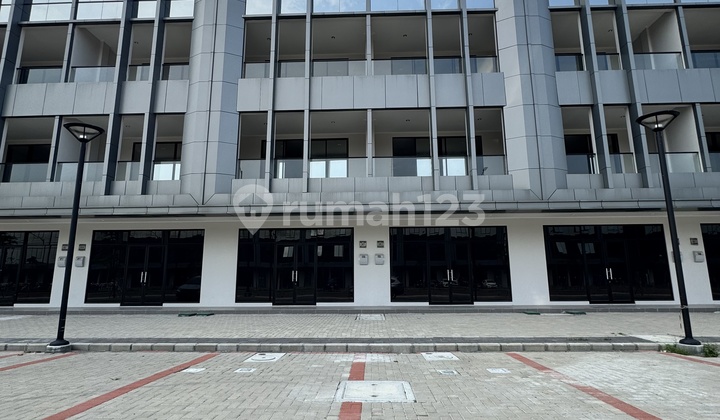 Bisa KPR! Ruko Gandeng 3 Lantai Ebony Island Pik 6x20 Deretan Ahwa