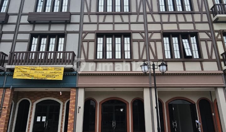 For Sale! Osaka Shop House PIK2 4.5X20 3 Floors Cheapest by the Road For Sale! Osaka Shop House PIK2 4.5X20 3 Floors Cheapest by the Road