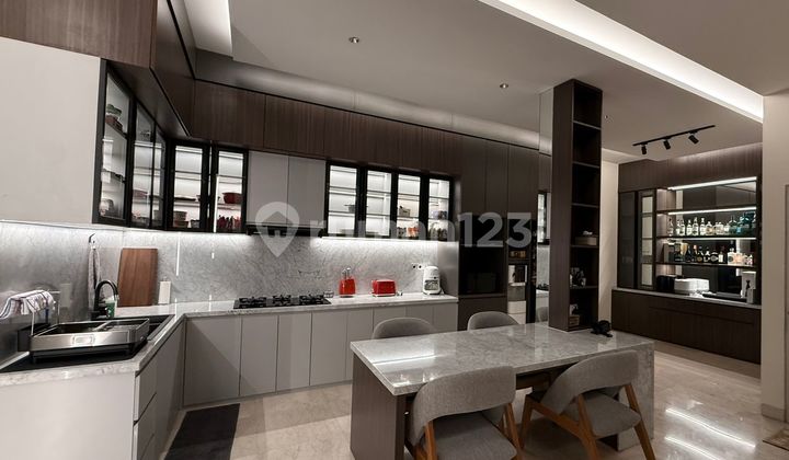 Dijual Rumah Furnish Mewah Crown Mansion Pik 8X15 4 Lantai 2