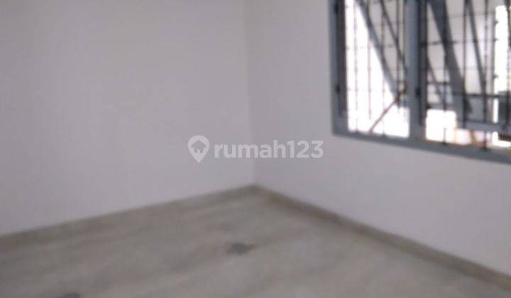 Disewakan Rumah di Villa Melati Mas 1