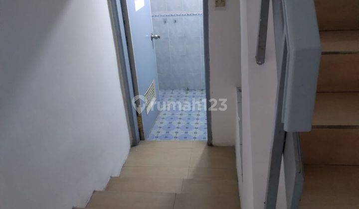 Disewakan Rumah di Villa Melati Mas 5