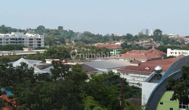Disewakan  kantor / salon 2 lt. Area tengah kota Semarang Rumah 10