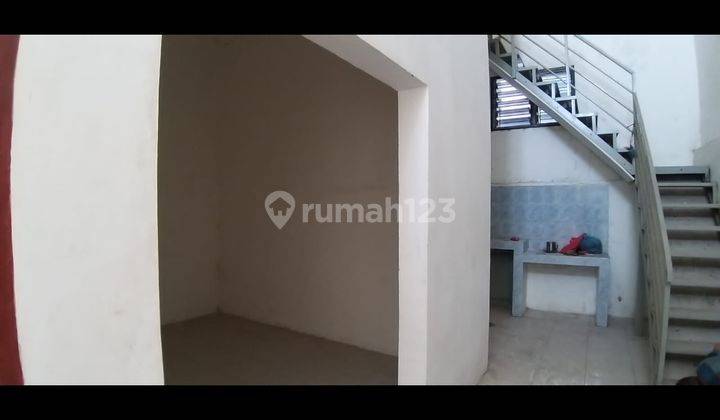Dijual Ruko / rumah 2 lt dg 4 kamar tidur . Area dr Cipto -semarang  4