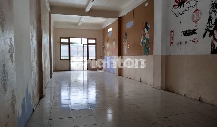 DISEWAKAN RUKO DI JALAN AHMAD YANI BANJARMASIN 2