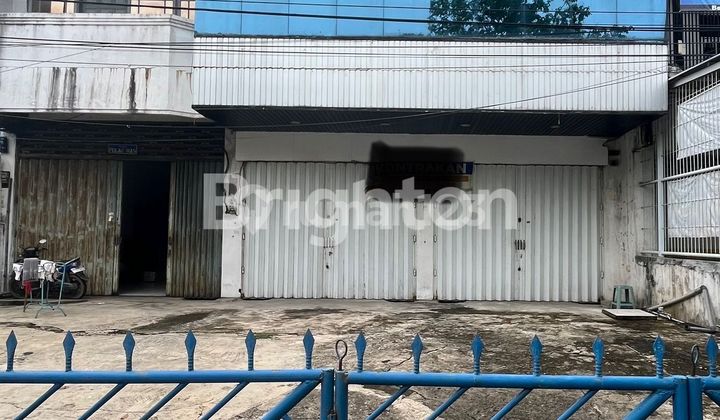DISEWAKAN RUKO GANDENG DI TENGAH KOTA BANJARMASIN  1