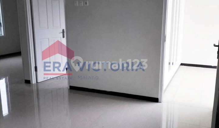 New House Ready to Live In - Super Strategic Location! 2