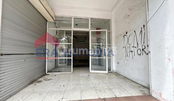 Shop House on Main Road, Busy Access, Wide Suitable for All Businesses 2