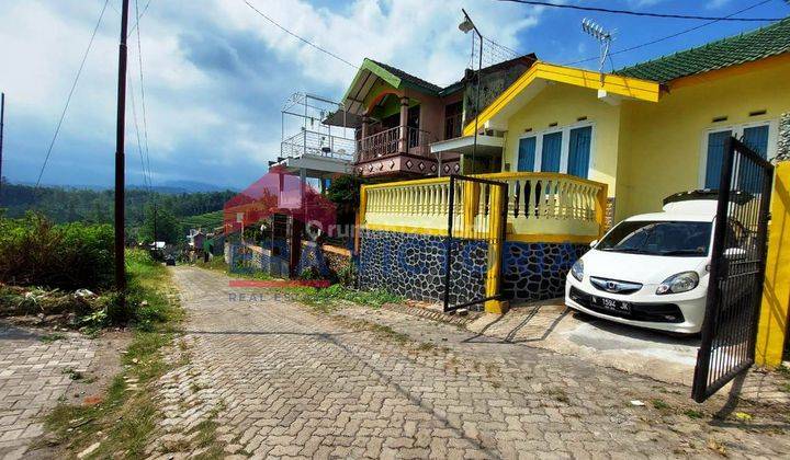 Rumah Villa Cantik Terawat Di Kawasan Wisata Pujon Dekat Batu 2