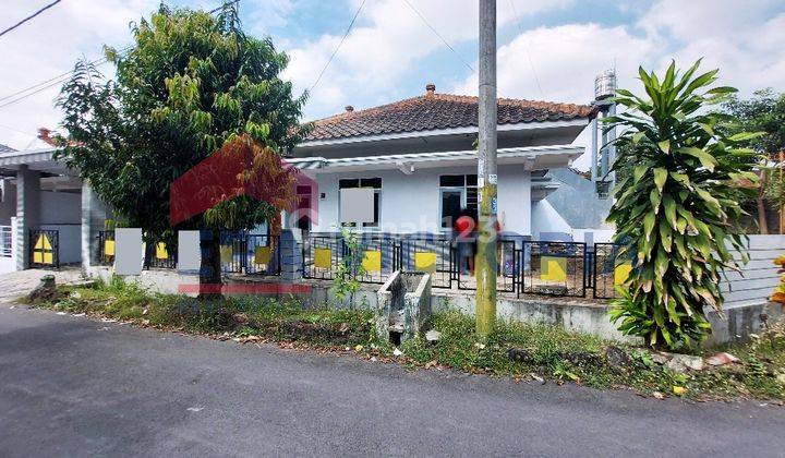 Rumah Bagus Terawat Di Kawasan Kuliner Dan Bisnis Sulfat, Malang 2