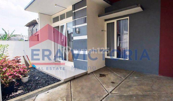 Rumah Minimalis Di Graha Unika Bandara, Dekat Bandara Abd Saleh 2