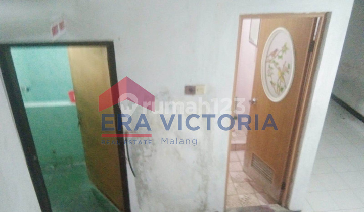 Rumah Dalam Kota Blitar Di Jalan Nias, Kamar Banyak, Akses Mudah 13