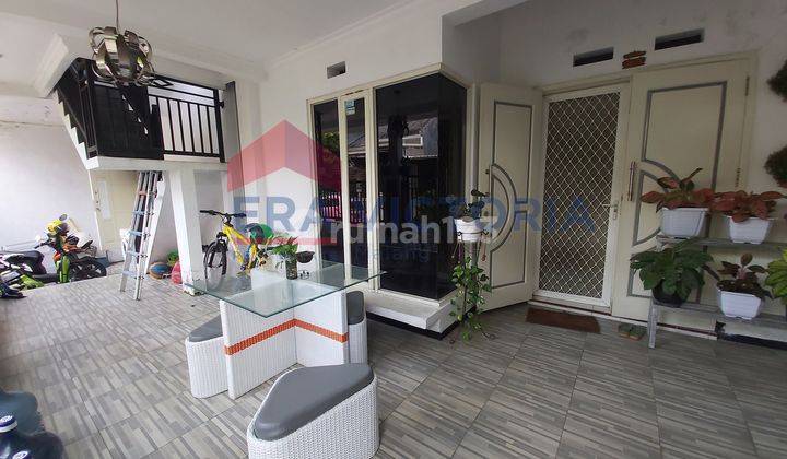 Rumah 2 Lantai Perum Green Living Residence Dekat Pasar Gadang 2