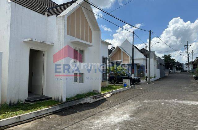 Rumah Pojokan Layout Minimalis Cantik Di Arumba Dekat Kampus UMM