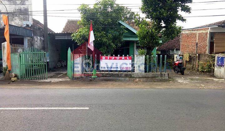 Dijual Rumah Pekarangan Luas Di Pinggir Jalan Kertosono Nganjuk 1