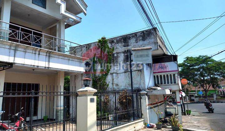 Dijual Rumah 2 Lantai Pinggir Jalan Ramai Ciliwung Jember, Cocok Untuk Usaha 2