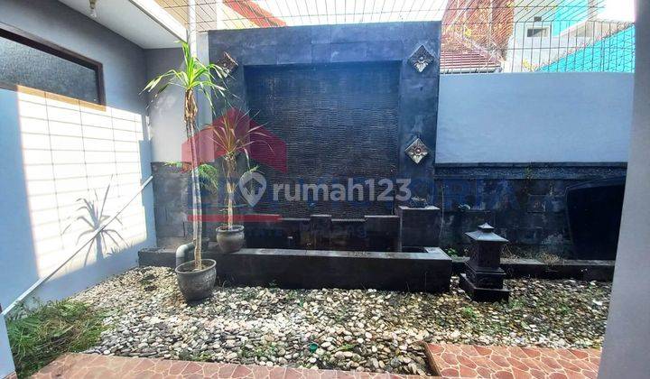 Disewakan Rumah Cantik 1,5 Lantai di Permata Jingga 2