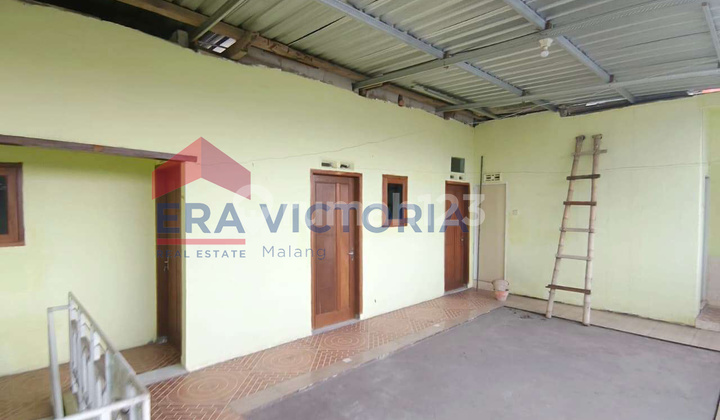 House for Sale in Pakis Area, 3 Minutes from Toll Exit, Business Potential, Suitable for Boarding House 2