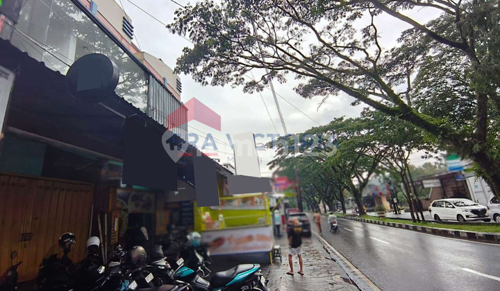 Strategically Located Shop House in Business Center Suitable for All Types of Businesses 2