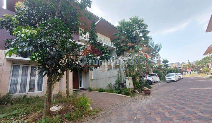 Rumah Sewa Perum Elit Suasana Tenang Dekat Kuliner Kawi Furnished  2