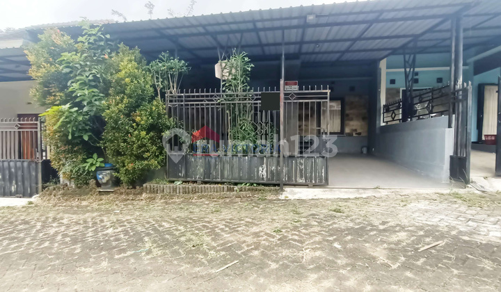 Quiet Rental House Location Near Tea Garden and Lawang Market Easy Access Quiet Rental House Location Near Tea Garden and Lawang Market Easy Access