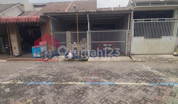 Comfortable Residence Near Lippo Sidoarjo Ready to Occupy Suitable for Families 2