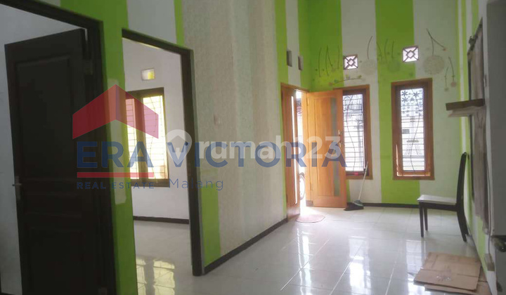 Mid-Town House in a Quiet Cluster Location Near Suhat &amp; Tawangmangu Market 2