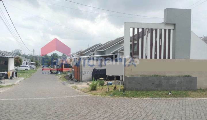 Kepanjen House Near Kanjuruhan Stadium Suitable for Small Families 2