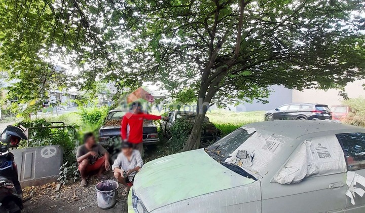 Student Bustling Area, Cheap Land Near NK Café and Campus.