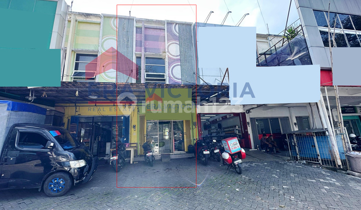 Commercial shop house for sale in Singosari near the toll road, busy location, investment. 1