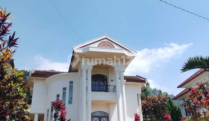 For Sale: 2-Story Puncak Trawas Villa, Cool and Scenic Location