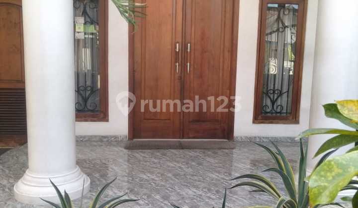 For Sale 2-Story House Near Mall Royal Plaza Surabaya