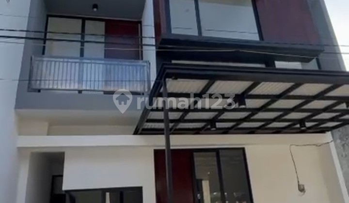 Jual Rumah Lebar 8 Baru Gress Di Ketintang Surabaya