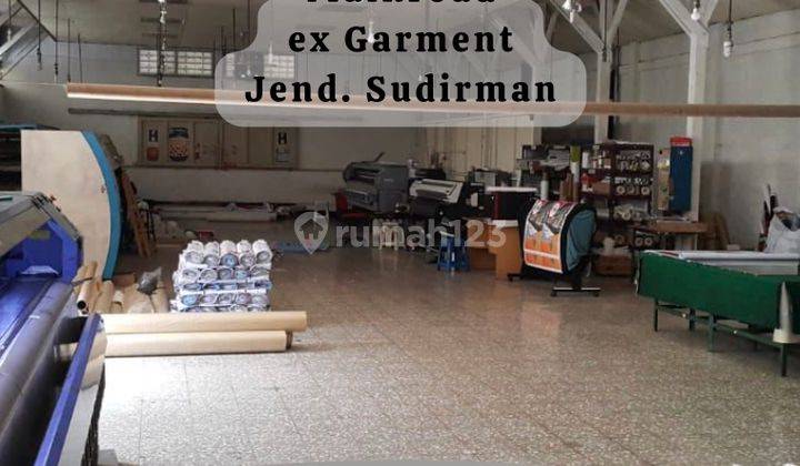 Rumah Bisa Dijadikan Gudang Lokasi Mainroad Sudirman Best Price !