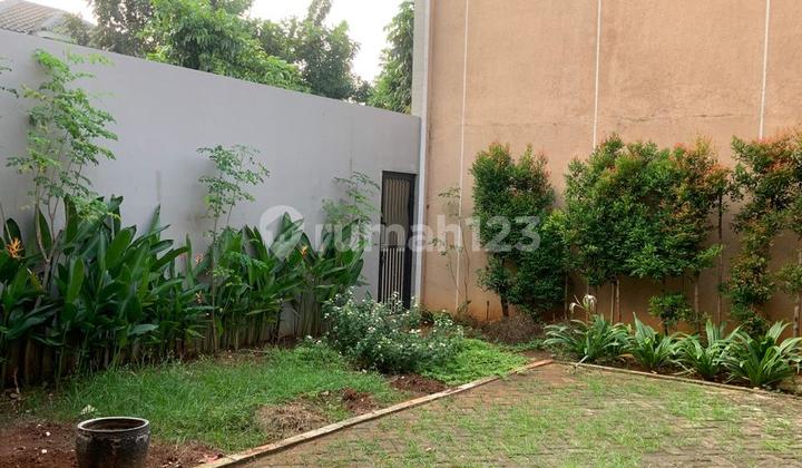 Green Lake America, UK house, 10x25m², corner position, semi-furnished. 2