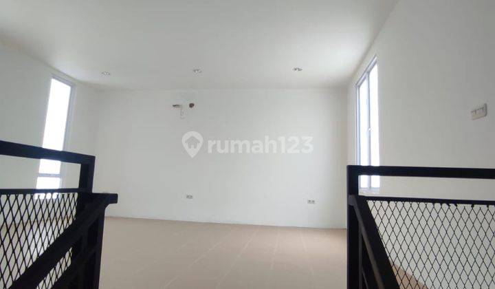 Gudang Baru di Kapuk Muara, Uk 300 M2 10 X 30 ,shm, Jakarta Ut 4