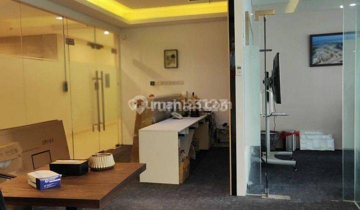 Office Space Gold Coast Pik, Tower Eifel, Luas 250m, Lt. Middle 3