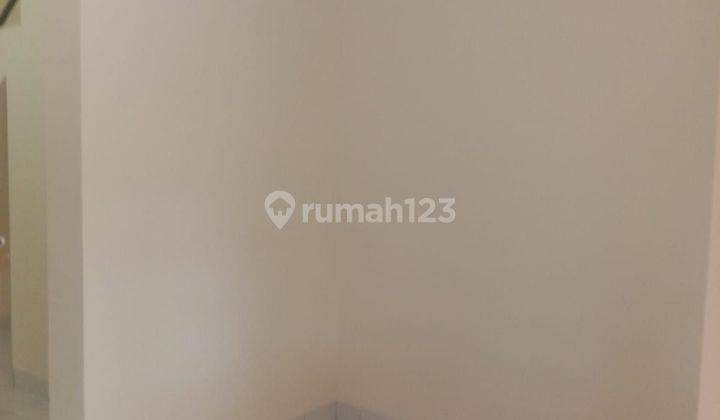 Rumah Kresek 2, Uk. 5x15m2, 2lt, 2 Br, Ac 2 Unit, Lokasi Bagus 2