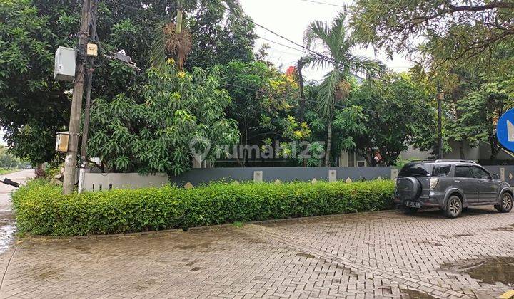 Rumah sudut dalam komplek taman cipulir estate JL.Adam malik ciledug tangerang 1