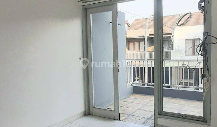 Rumah dijual dalam cluster emerald town house sektor 9 bintaro jaya 2