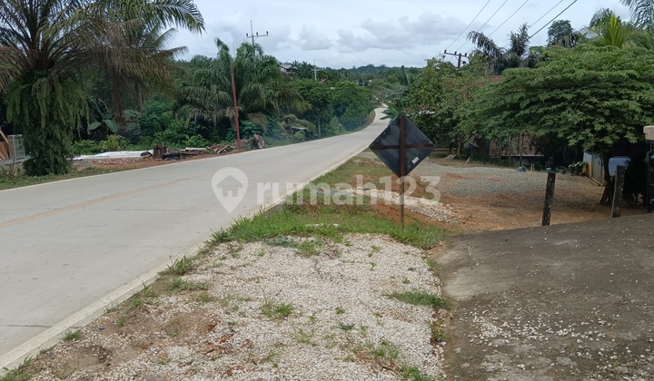 Rumah di Jalan poros provinsi sotek SHM dekat IKN 7