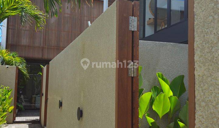 Villa 2 Lantai Baru HGB Fully Furnished Lingkungan Villa Jl Kunti 2