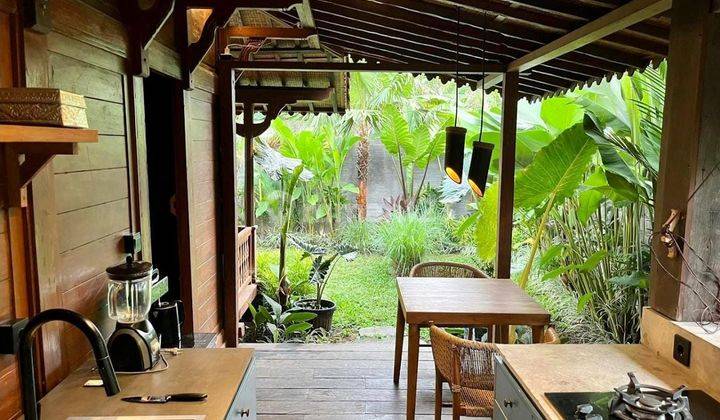 Villa Tropical Style Joglo Fully Furnish Dekat Green School Ubud 2