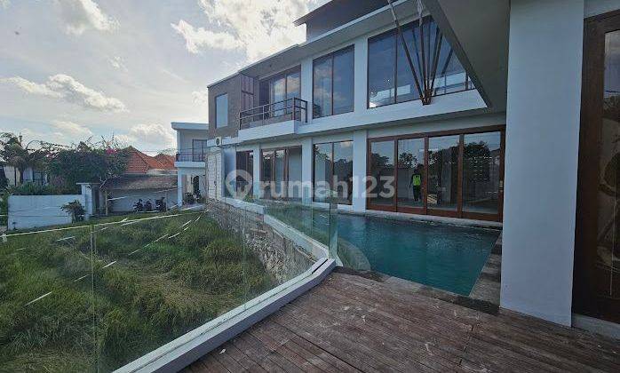 Villa Mewah Luas View Sawah One Gate System di Batu Mejan Canggu 1