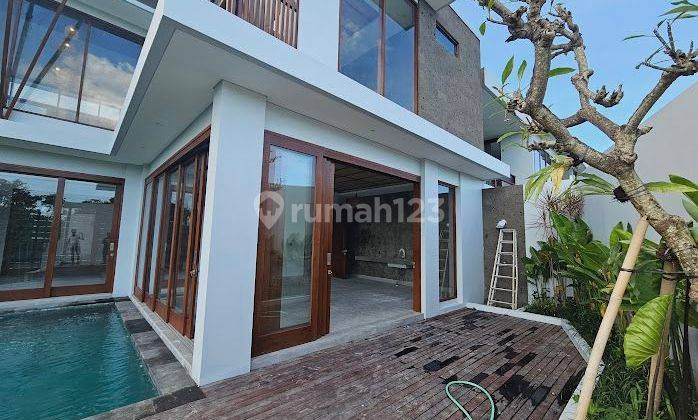 Villa Mewah Luas View Sawah One Gate System di Batu Mejan Canggu 2