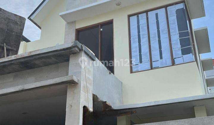 Rumah Modern Lantai 2 Dekat Plaza Renon Lapangan Dan Pantai Sanur 2