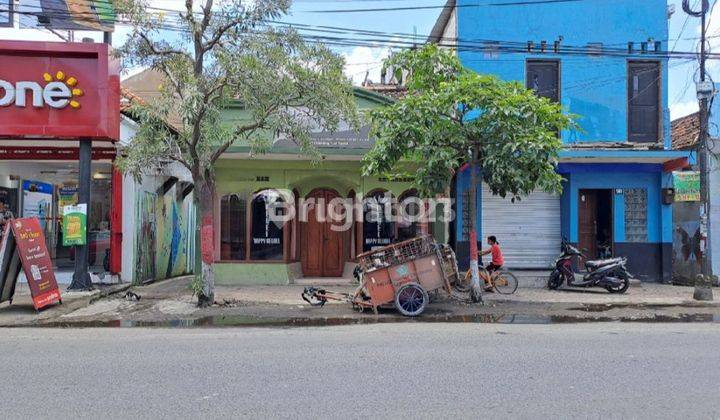 TOKO RAYA SEPANJANG STRATEGIS AREA KOMERSIL 1